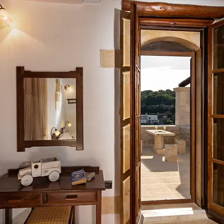 Pantelis Villa Elefterna